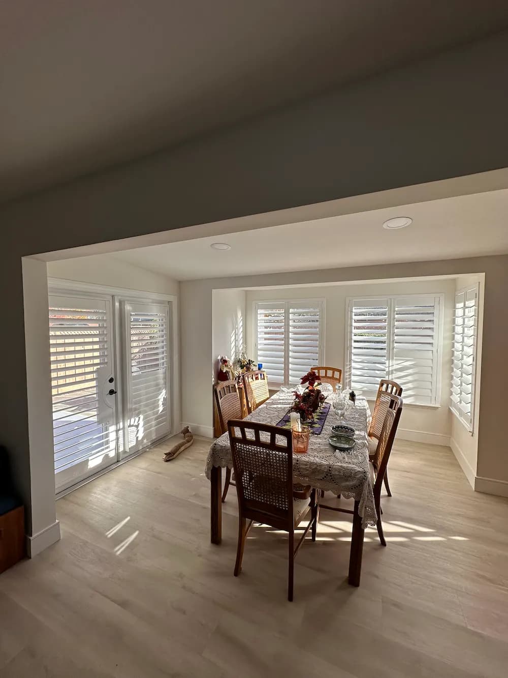 Shutters installation in a kitchen